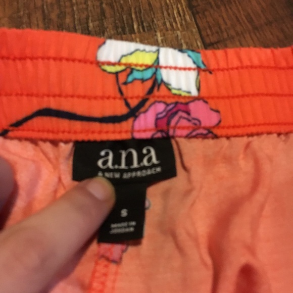 • SOLD // soft floral tassel shorts by ana • - Picture 6 of 8